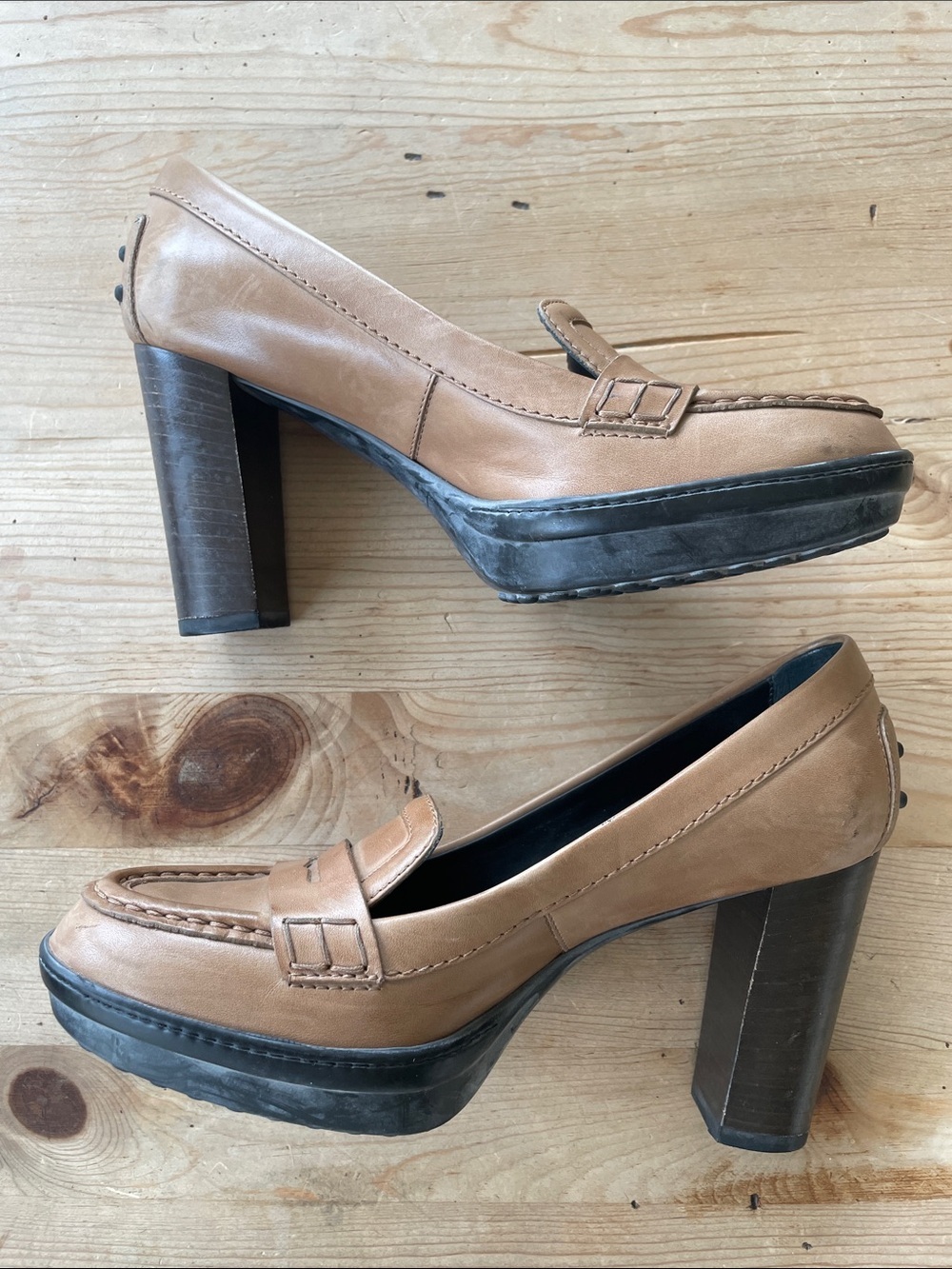 Tod’s Luxe Gommini pebbles on heel penny loafers block heel preppy quiet luxury